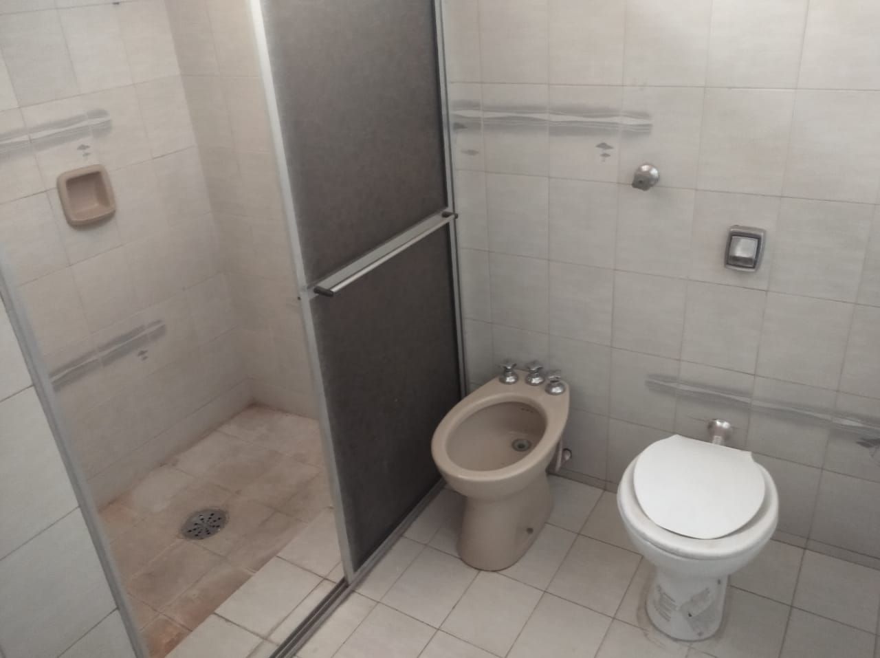 Casa com 3 dormitórios para alugar, 69 m² por RS 1.800,00-mês - Jardim Caxambu - Piracicaba-SP