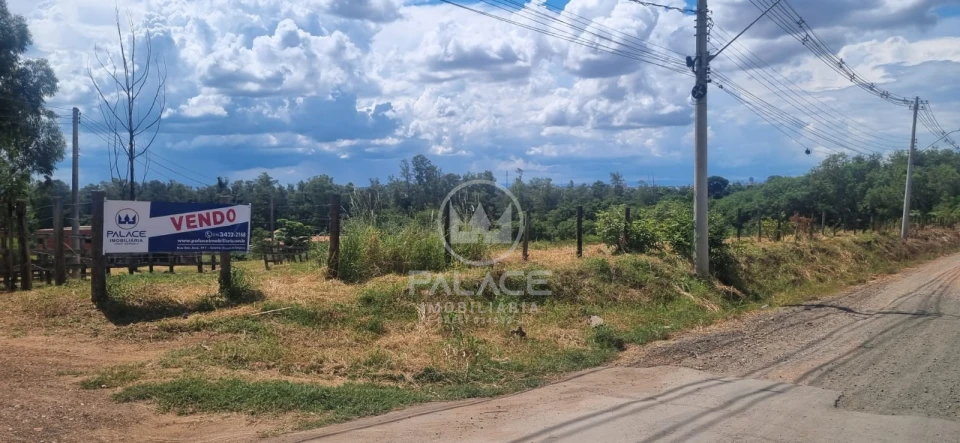 Excelente área para indústrias e transportadoras de grande porte