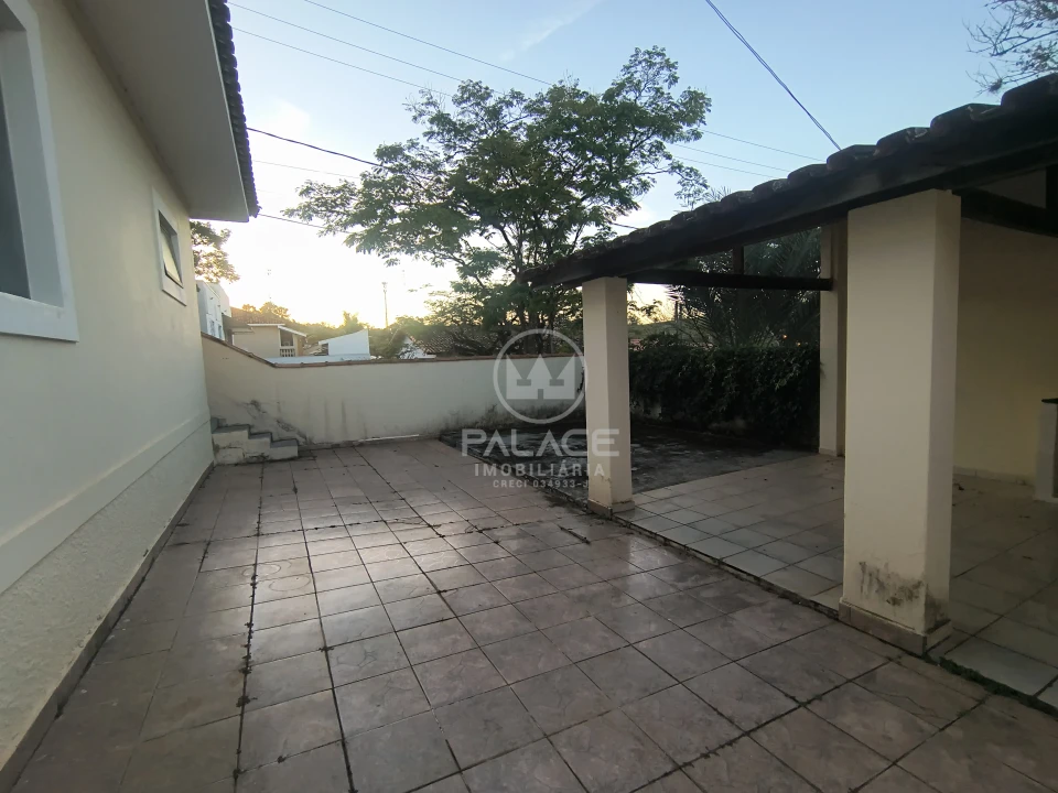 Casa à Venda  em Águas de São Pedro