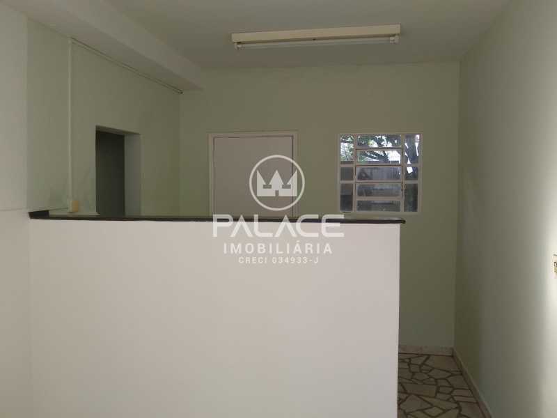 Imagens do imóveis Casa de rua - Térrea / Residencial / Centro