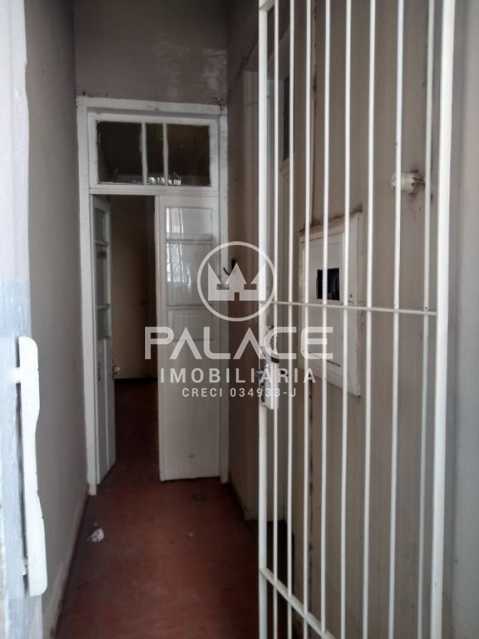 Imagens do imóveis Casa de rua - Térrea / Residencial / Centro