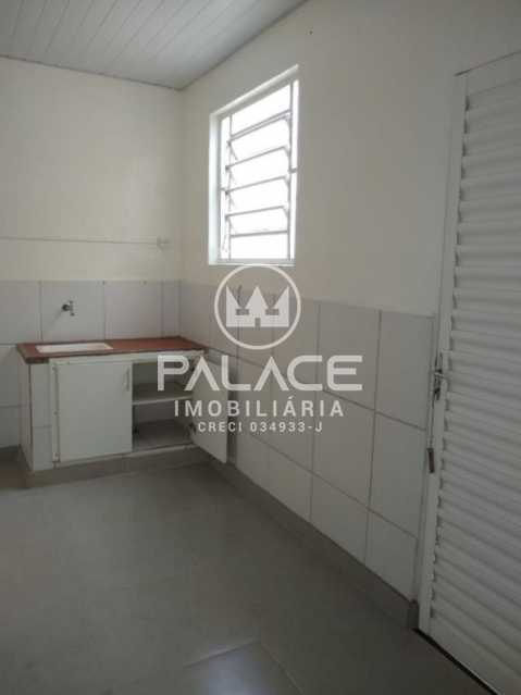 Imagens do imóveis Casa de rua - Térrea / Residencial / Centro