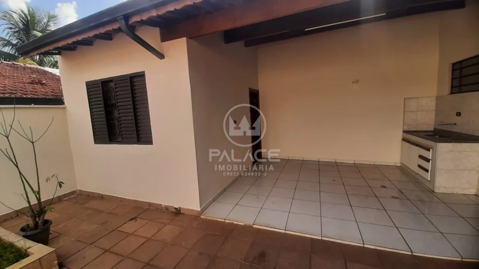 CASA PARA LOCAÇÃO/ 4 QUARTOS  / CHURRASQUEIRA/VILA REZENDE