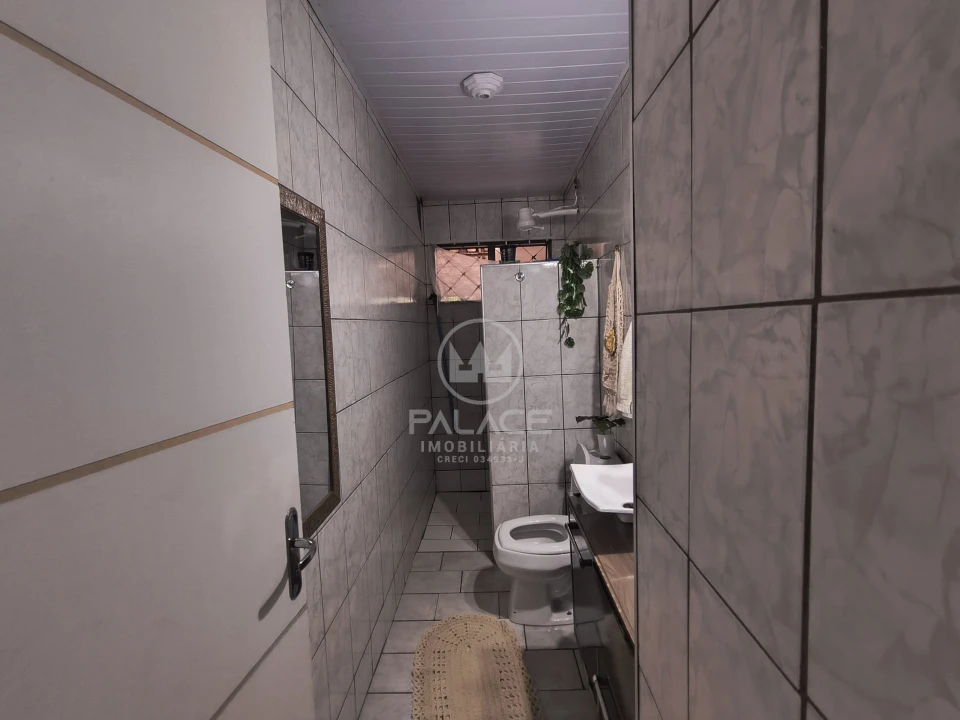 Imagens do imóveis Casa  de esquina excelente á venda na Balbo