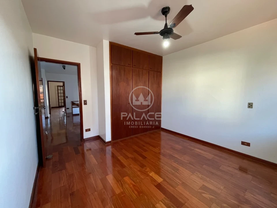 Casa, 3 quartos, 259 m² - Foto 12
