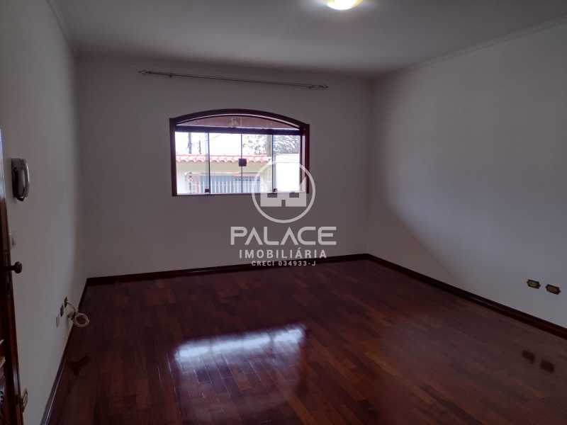 Imagens do imóveis Casa de rua -  / Residencial / Vila Grego