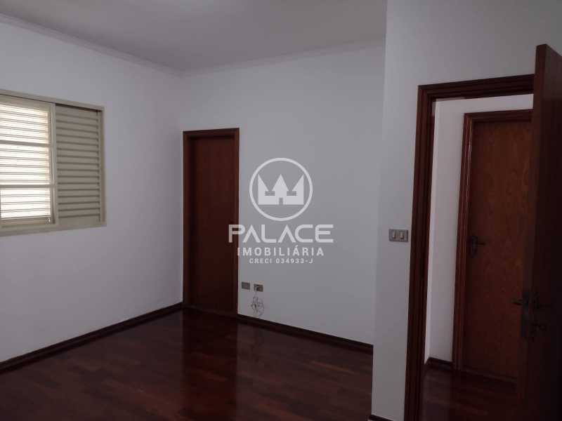 Imagens do imóveis Casa de rua -  / Residencial / Vila Grego