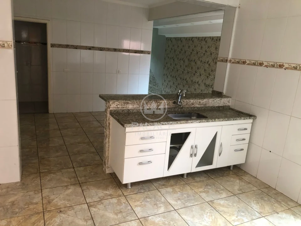 CASA / SOBRADO  A VENDA NO KOBAYAT LIBANO