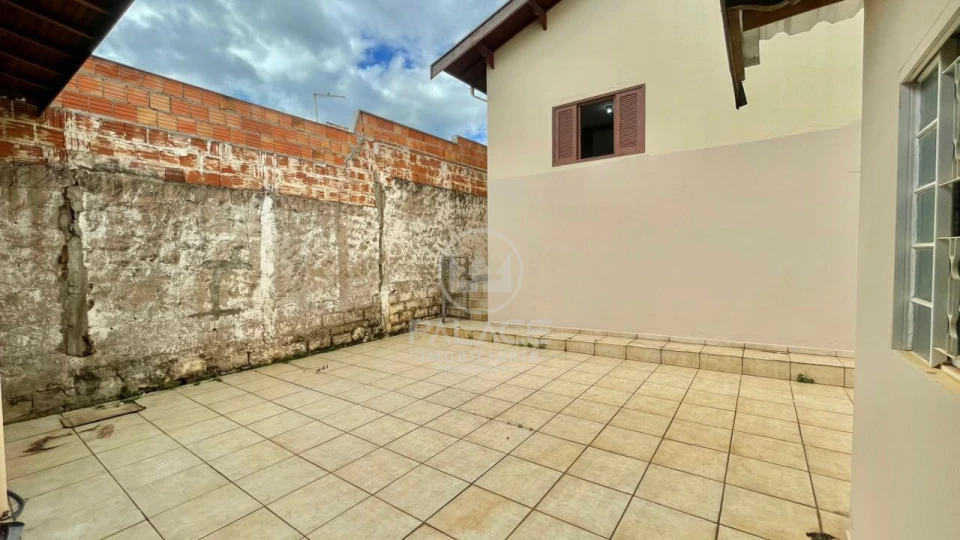 CASA/ 3 QUARTOS / CHURRASQUEIRA / EDICULA / CRUZ CAIADA / PQ SAO JORGE