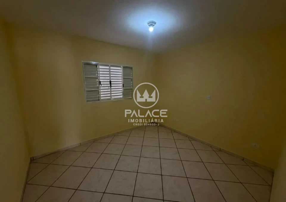 CASA PARA ALUGAR COM 3 QUARTOS CASTELINHO