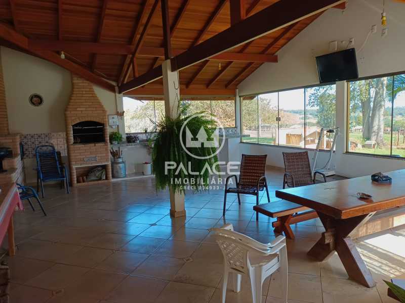 Imagens do imóveis fazenda à venda em centro, avaré 4 quartos 919600m²