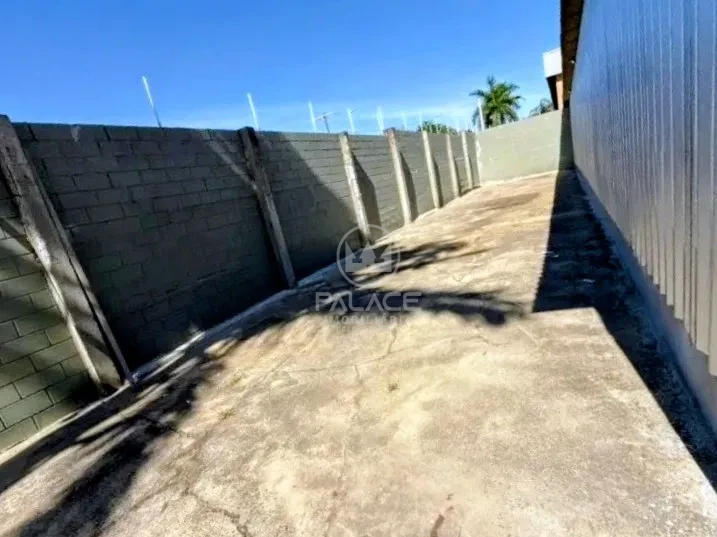 Barracão disponivel para locação