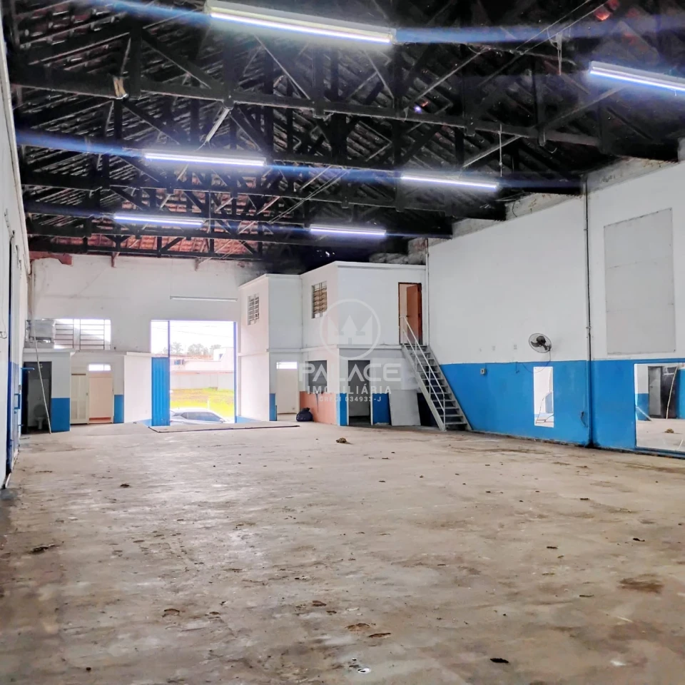 Barracão disponivel para locação