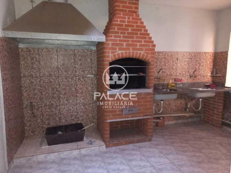 Imagens do imóveis Barracão -  / Comercial / Santa Terezinha