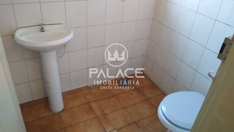 Imagens do imóveis Casa de rua -  / Residencial / Centro