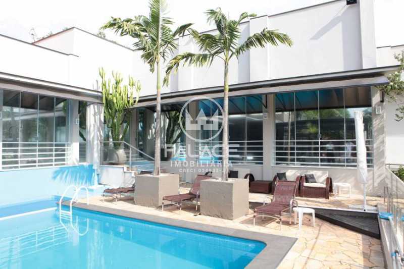 Casa alto padrão a venda no Condomínio Colinas de Piracicaba. Para pessoas de bom gosto. 6 suítes, 610m² de construção e 1.110m² de terreno - RS 