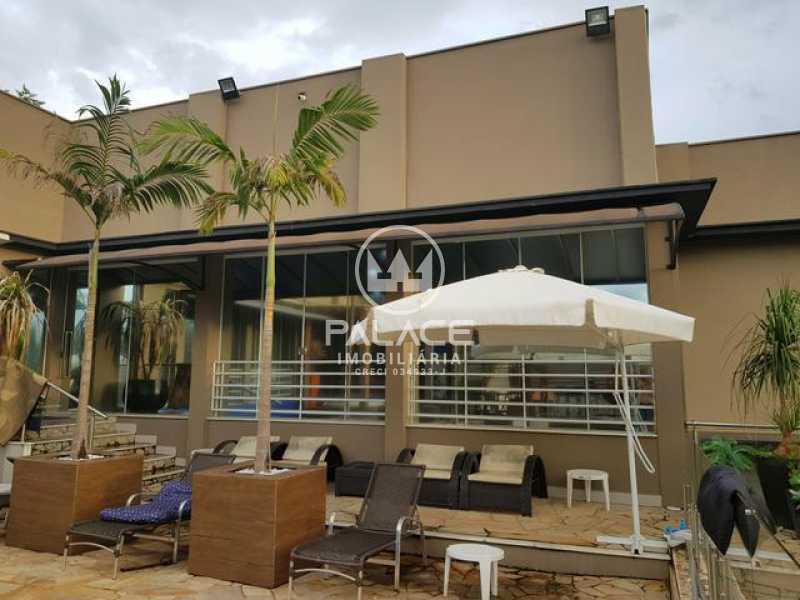 Casa alto padrão a venda no Condomínio Colinas de Piracicaba. Para pessoas de bom gosto. 6 suítes, 610m² de construção e 1.110m² de terreno - RS 