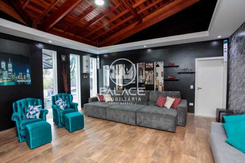 Casa alto padrão a venda no Condomínio Colinas de Piracicaba. Para pessoas de bom gosto. 6 suítes, 610m² de construção e 1.110m² de terreno - RS 