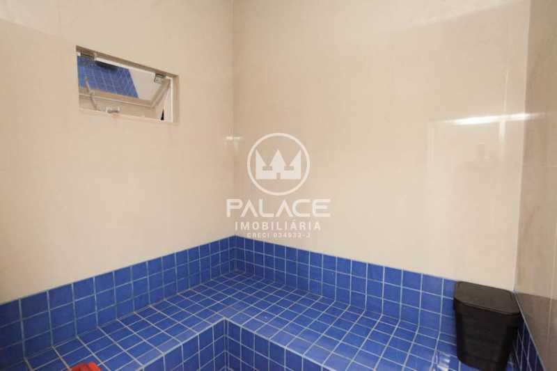 Casa alto padrão a venda no Condomínio Colinas de Piracicaba. Para pessoas de bom gosto. 6 suítes, 610m² de construção e 1.110m² de terreno - RS 