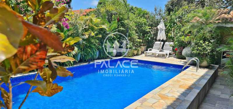 Imagens do imóveis Casa à venda em Estância Balneária Maria Helena Novaes, Peruíbe 4 quartos 360m²