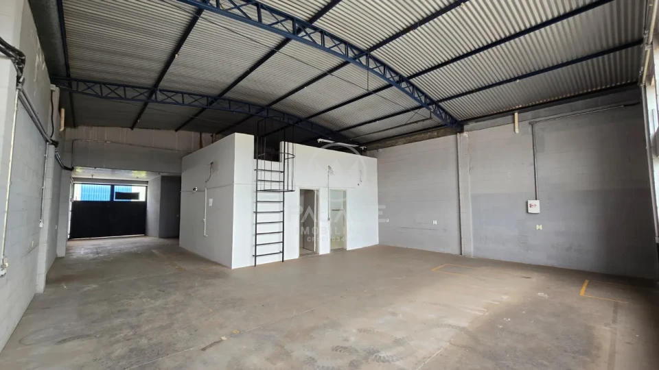 Barracão disponivel para locação