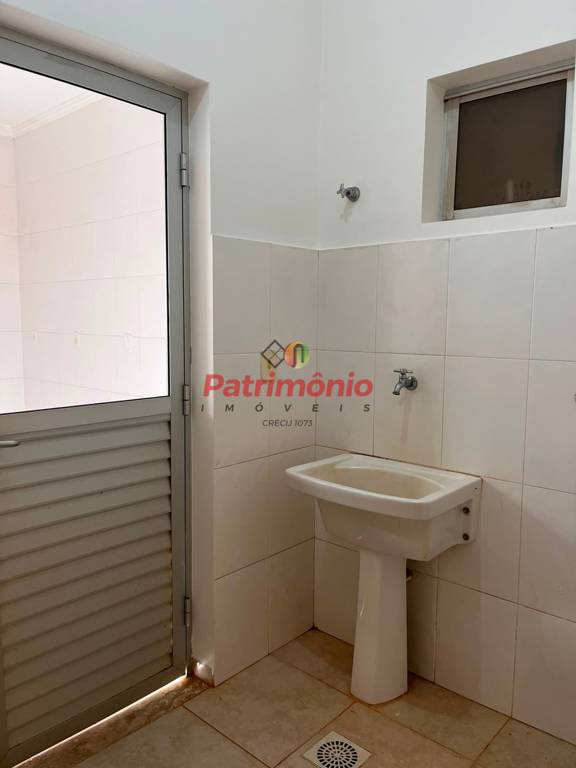 ALUGUEL CASA EM CONDOMÍNIO