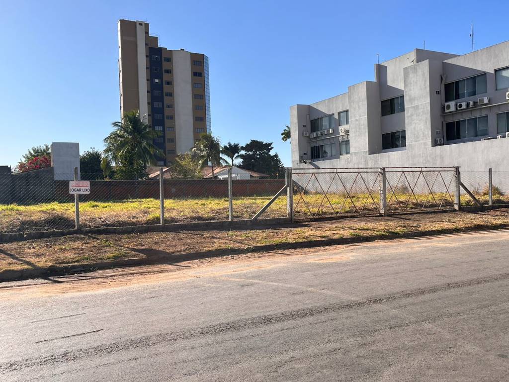 Aluga-se Lote