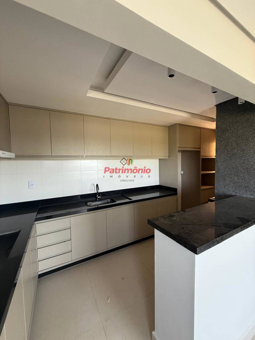 Venda apartamento Floral Paraíso