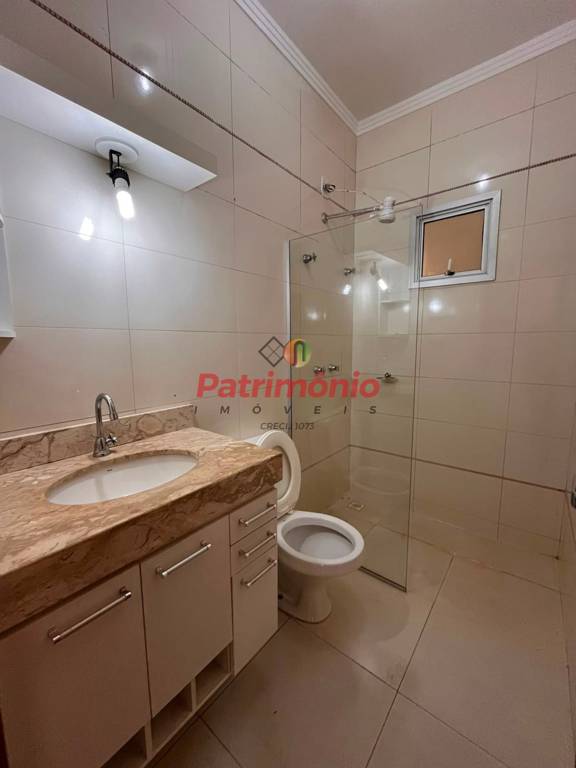 ALUGUEL CASA EM CONDOMÍNIO
