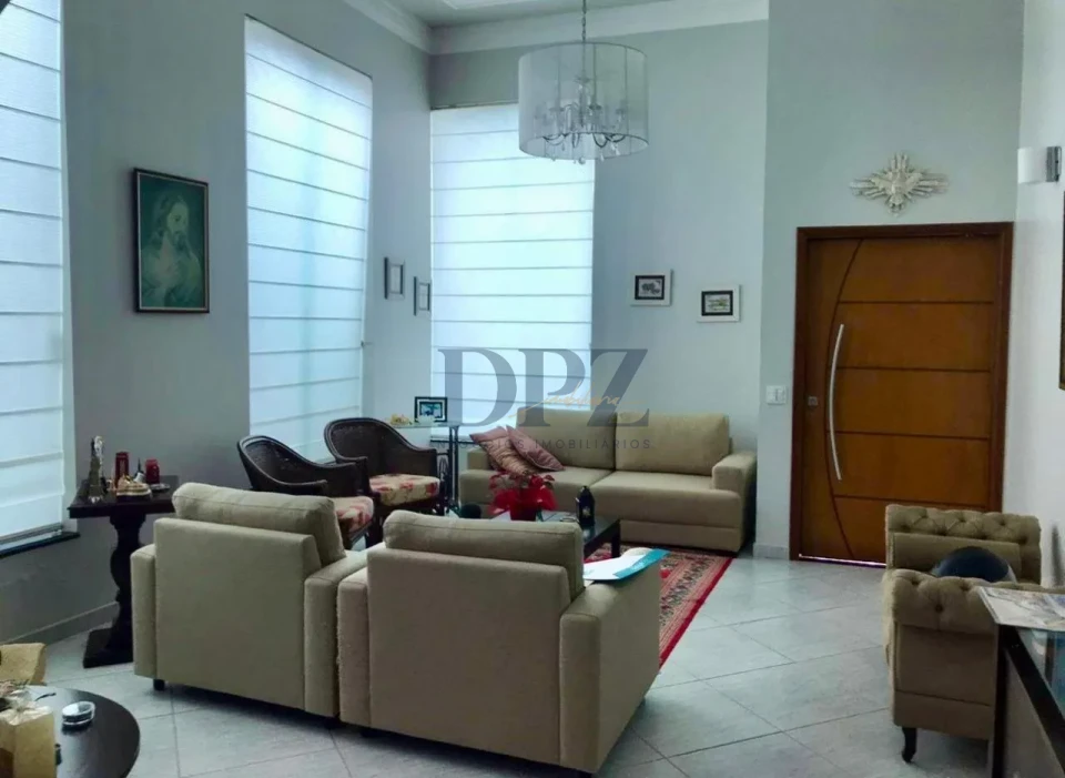 Casa em condomínio no OuroVille