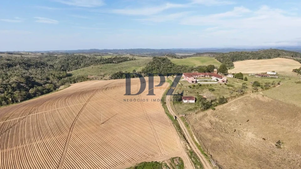 EXCELENTE FAZENDA A VENDA EM SÃO MIGUEL ARCANJO - SP