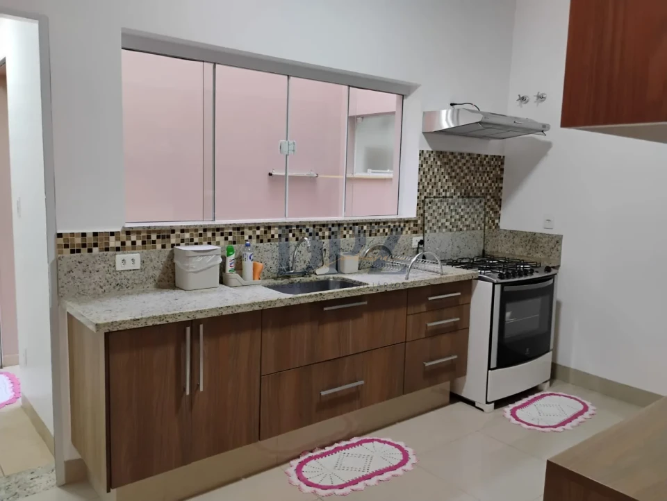 Sobrado de Alto Padrão | 299 m² Construídos | 3 Suítes | Área Gourmet