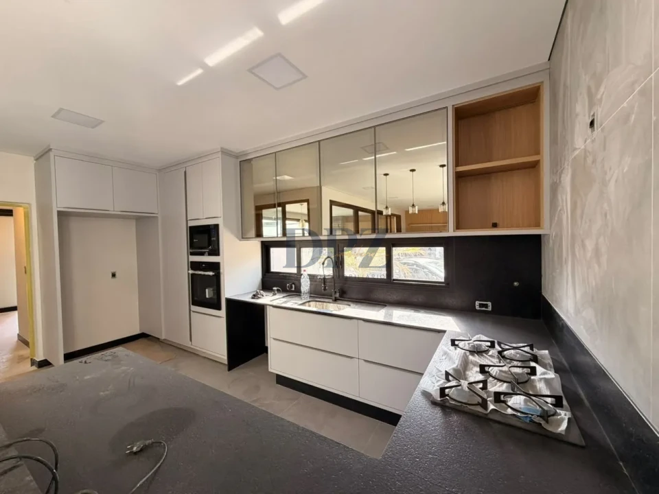 Casa em condomínio à venda Portal dos Pinheiros