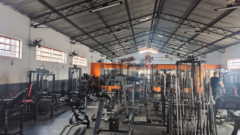 Casa comercial à venda na Vila Aurora