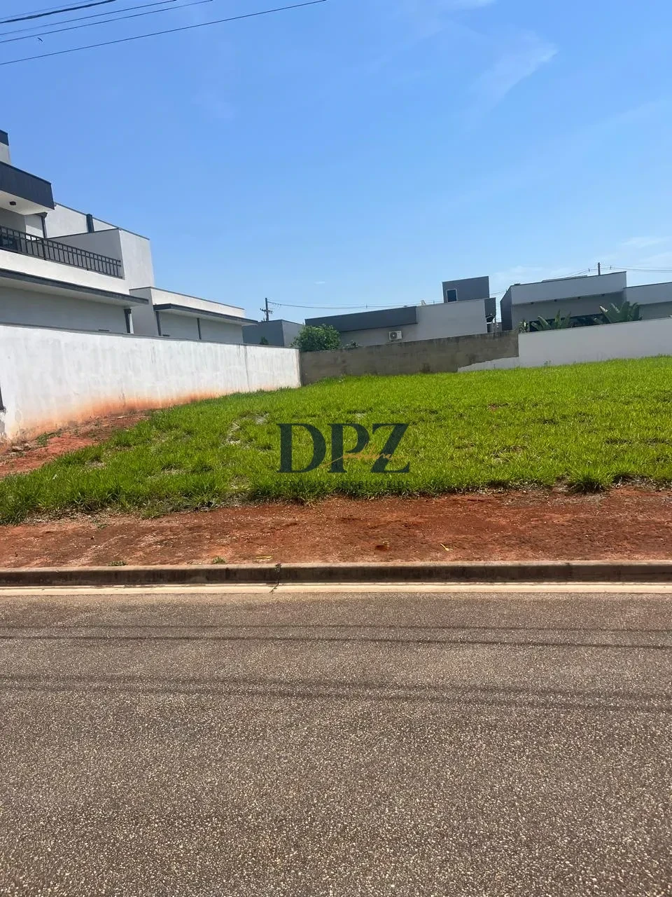 Imagens do imóveis Terreno À Venda no Condomínio Golden Ville Itapetininga