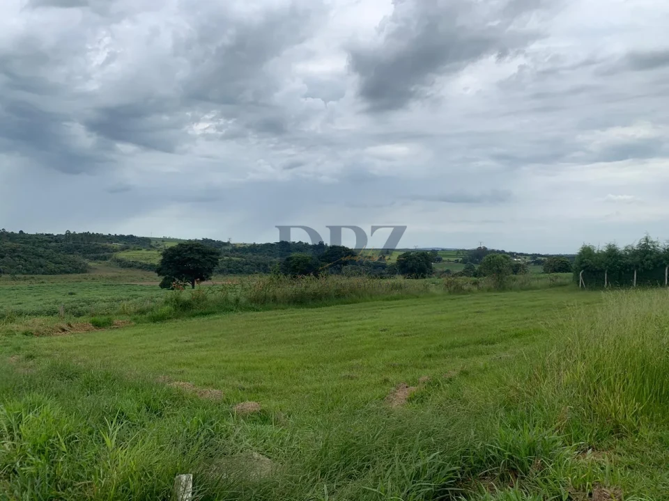 Imagens do imóveis Terreno em Condomínio À Venda - Chácaras Arumã Sarapui/SP