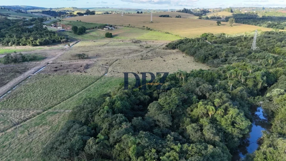 Sítio a Venda em São Miguel Arcanjo - SP.