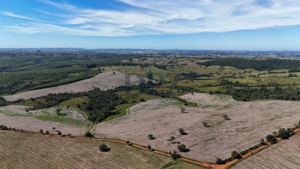 Fazenda À Venda em Angatuba/SP