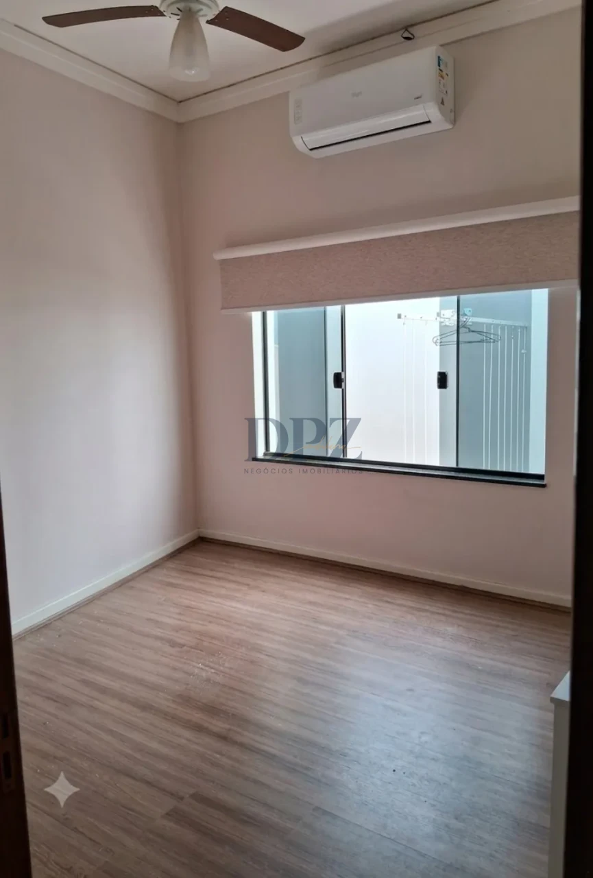 Casa térrea á venda no Villagio Di Capri