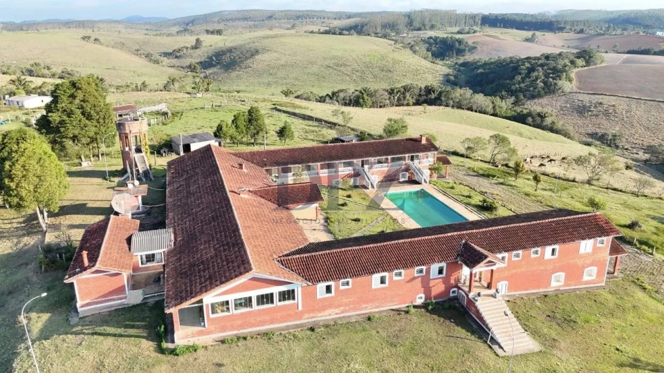 EXCELENTE FAZENDA A VENDA EM SÃO MIGUEL ARCANJO - SP