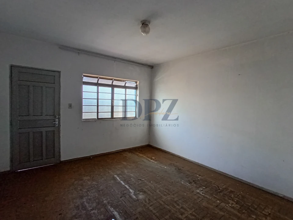 Ponto Comercial + Residência Superior  no Centro de Itapetininga