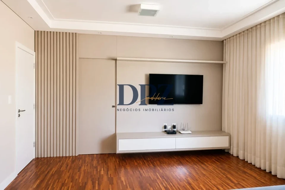 SOBRADO LUXO  CONDOMÍNIO OUROVILLE
