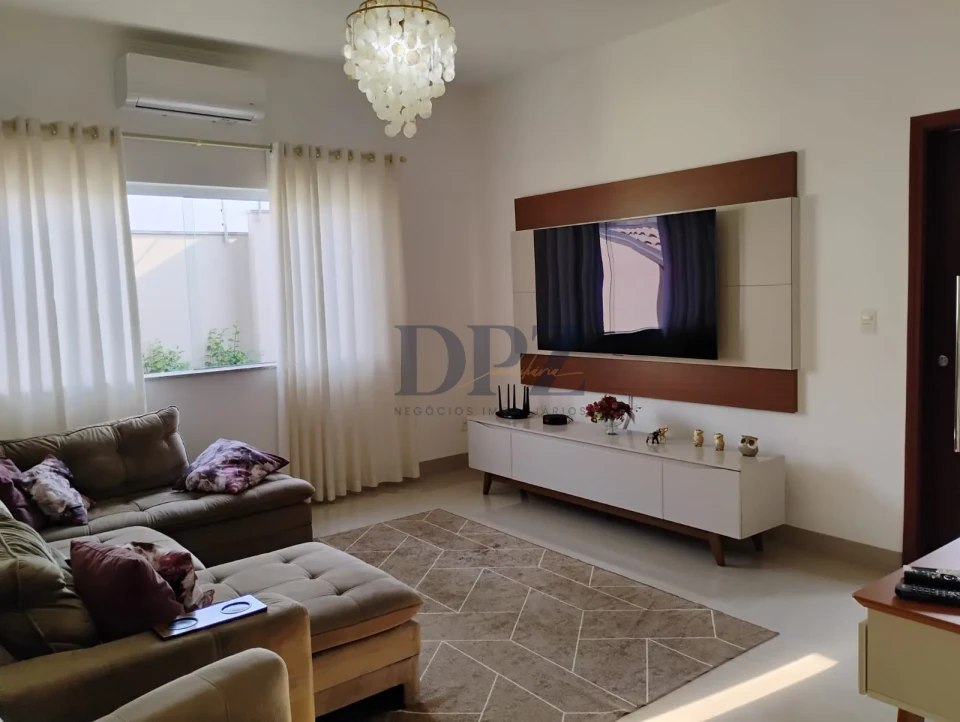 Sobrado de Alto Padrão | 299 m² Construídos | 3 Suítes | Área Gourmet