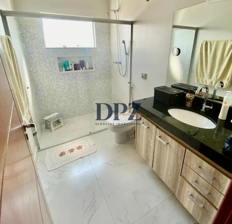 Casa em condomínio no OuroVille