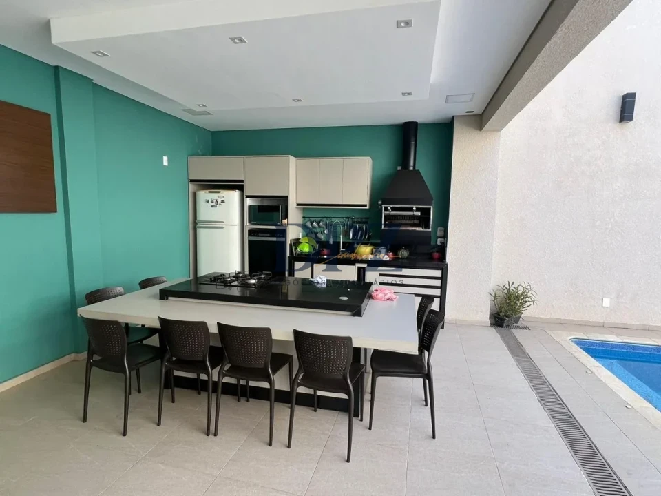Casa contemporânea a venda no Centro | Itapetininga