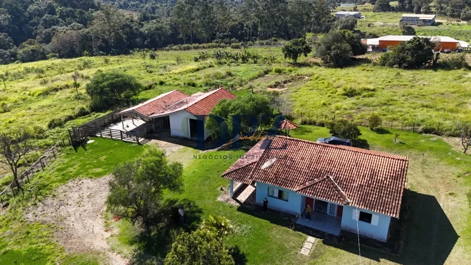 Imagens do imóveis Fazenda/Sítios/Chácaras À Venda Centro São Miguel Arcanjo