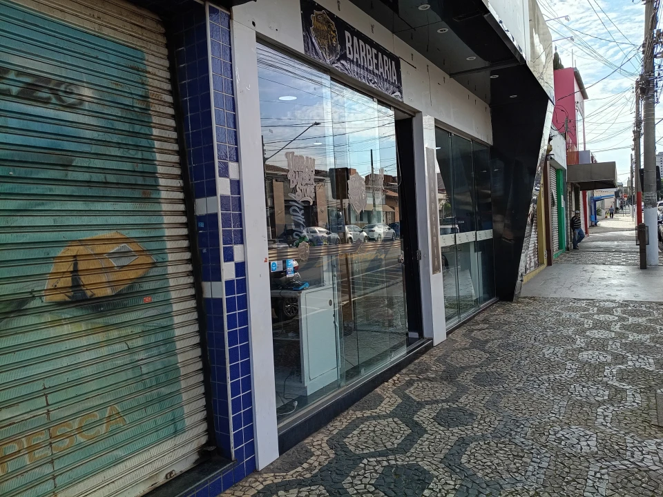Ponto Comercial + Residência Superior  no Centro de Itapetininga