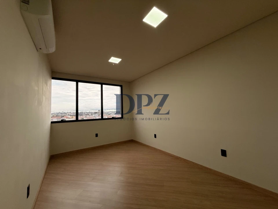 LARIZZATE  BOULEVARD  & OFFICES