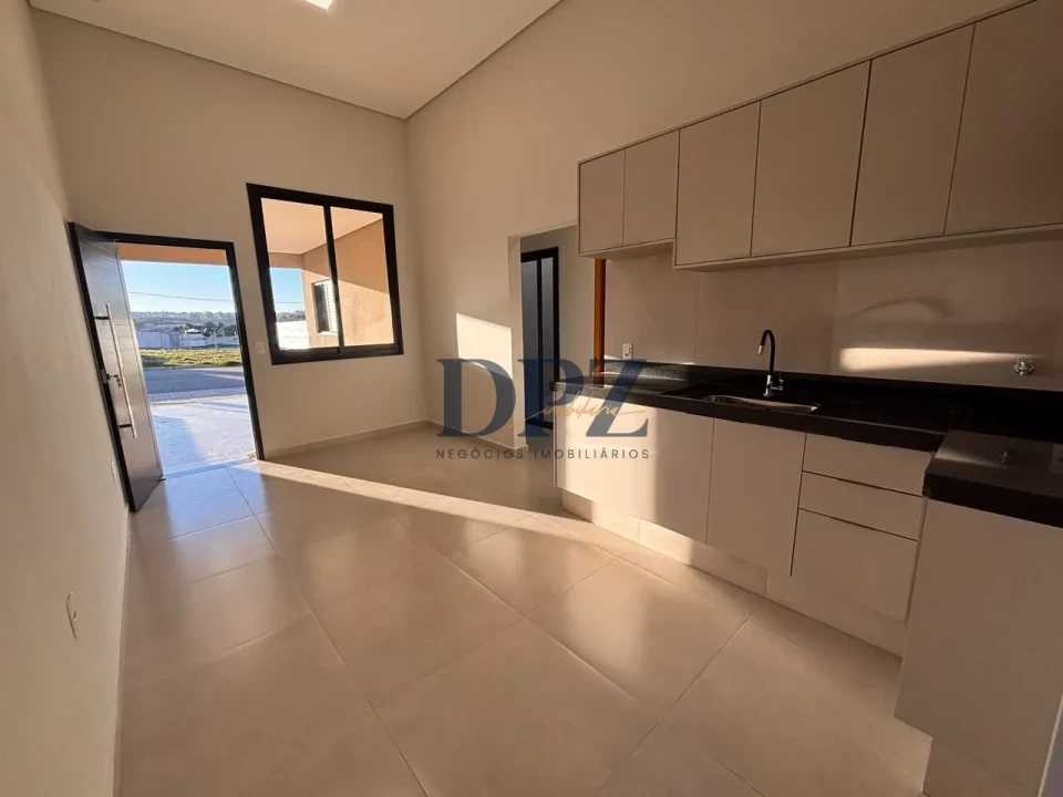 Imagens do imóveis Casa Em Condomínio À Venda Tivolli Itapetininga