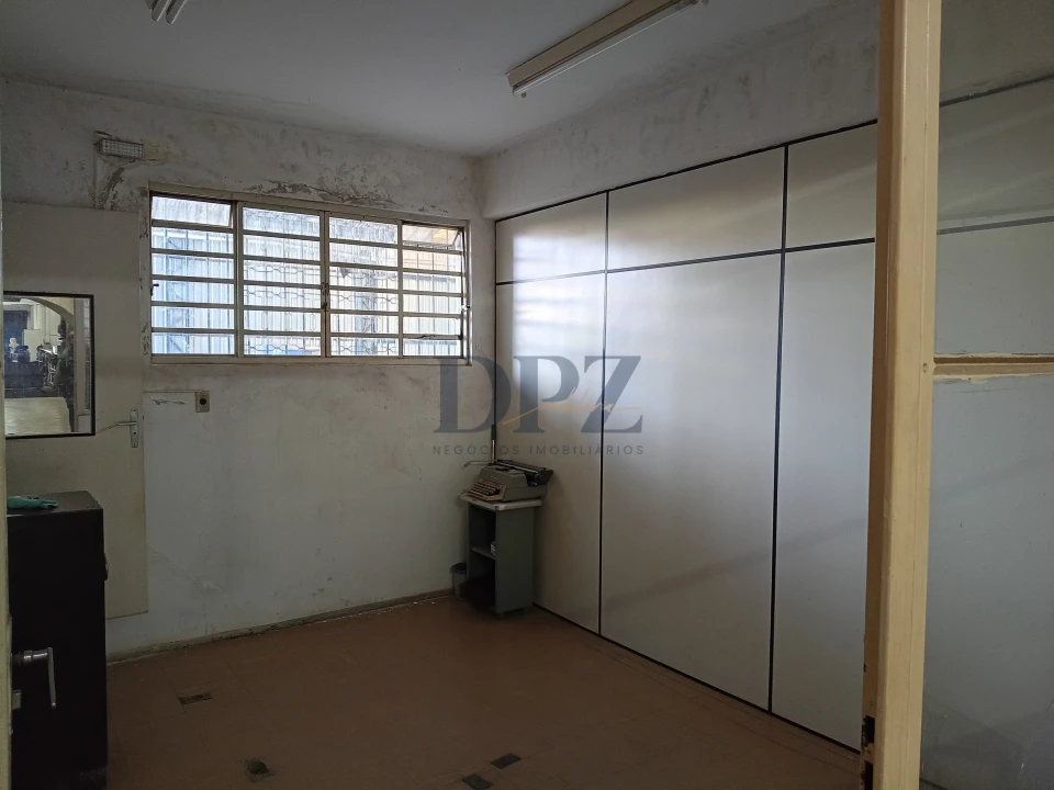 Ponto Comercial + Residência Superior  no Centro de Itapetininga